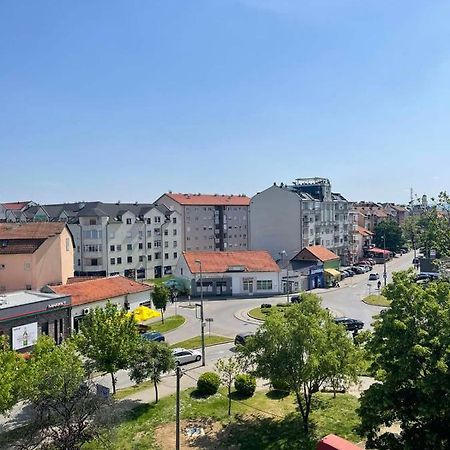 Penny Stan Na Dan Apartment Bijeljina Exterior photo